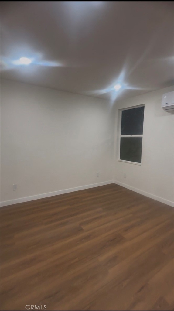 5567 Olive - Photo 1