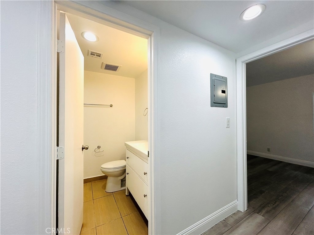 857 N Vineyard - Photo 9