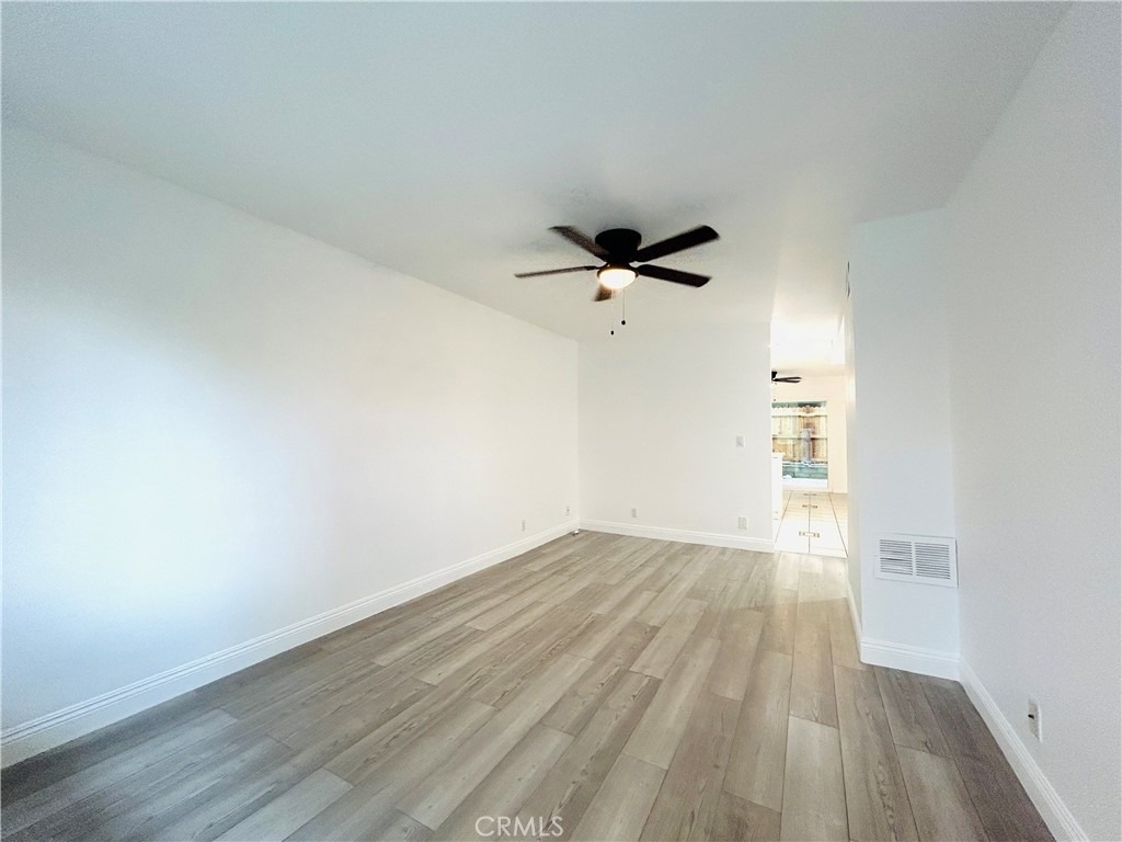 857 N Vineyard - Photo 3