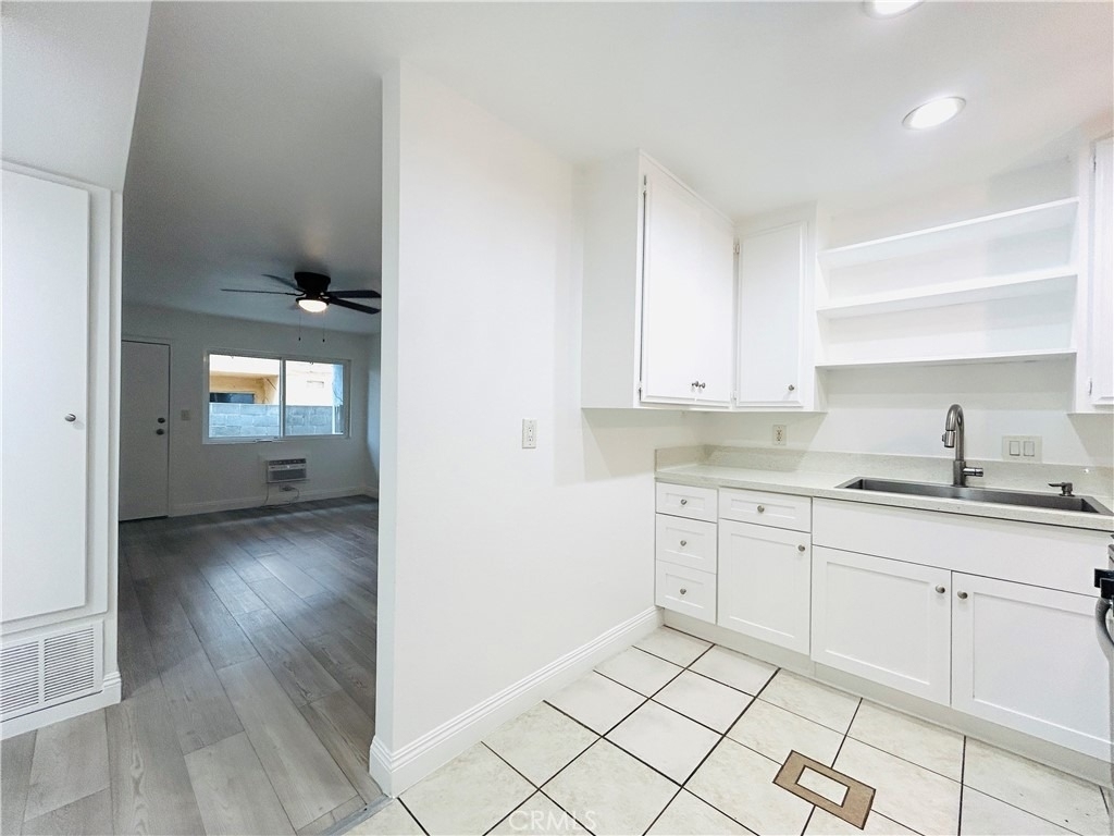 857 N Vineyard - Photo 5