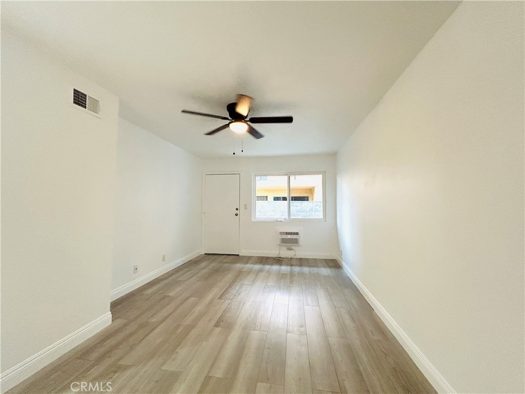857 N Vineyard - Photo 4