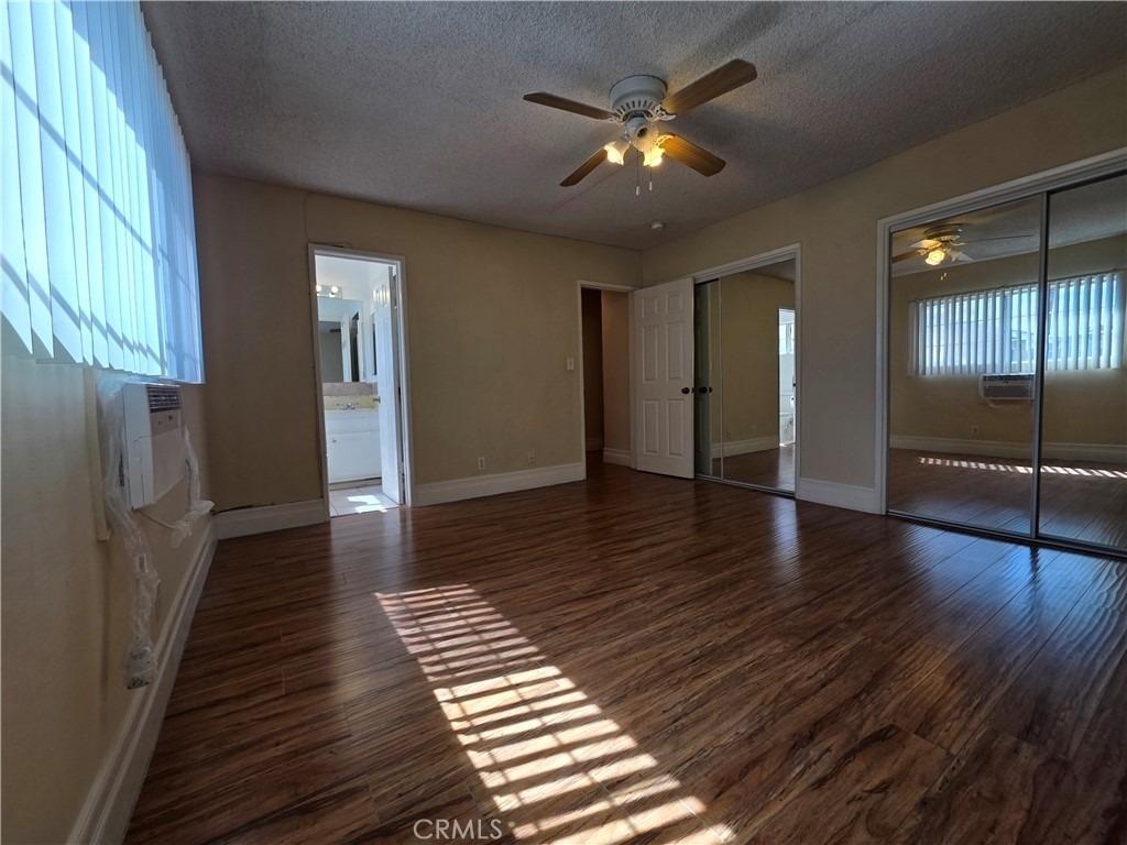 1035 Western - Photo 20