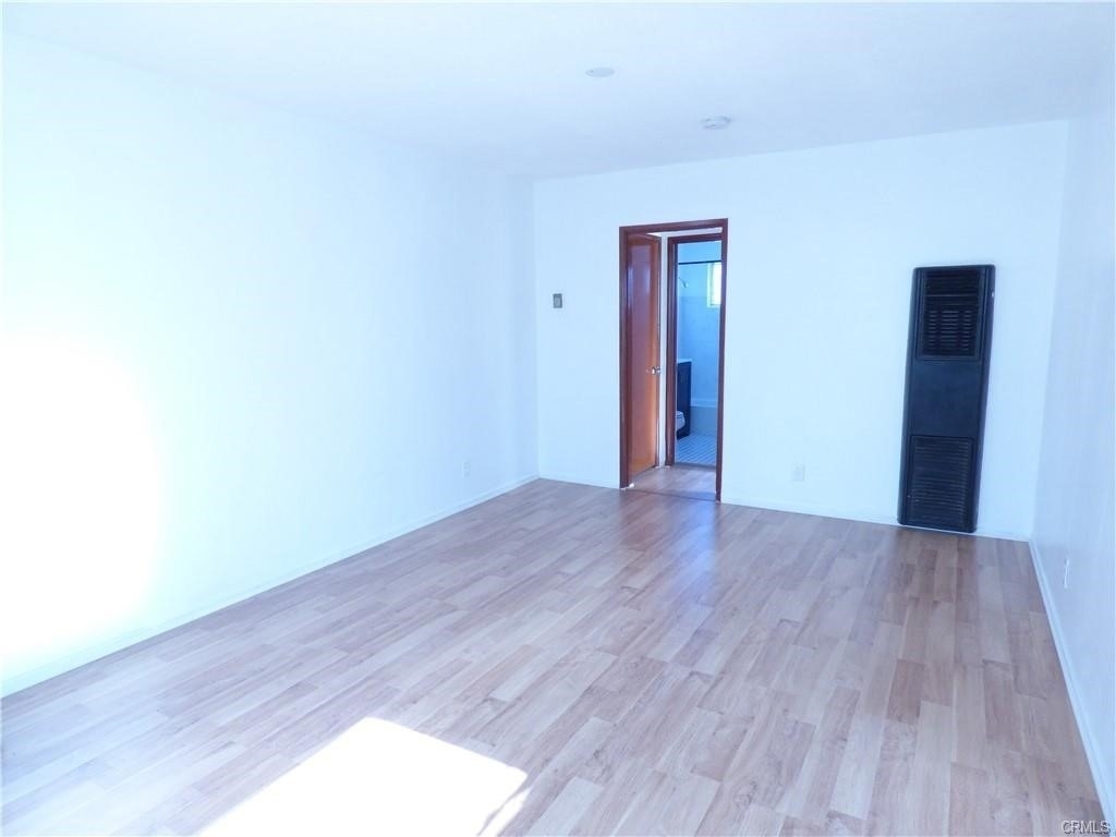 5832 Camerford Avenue - Photo 9