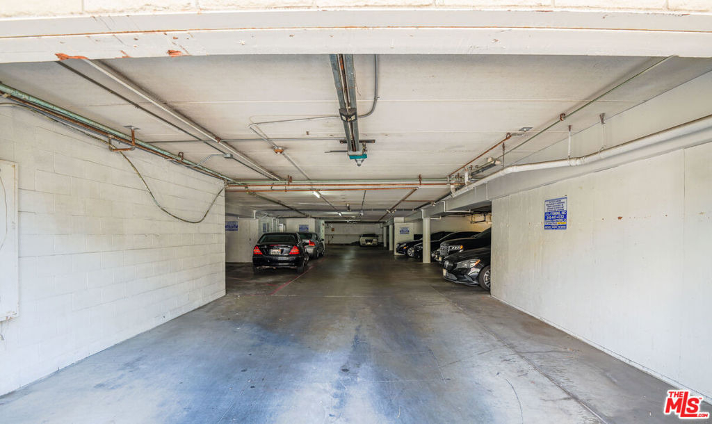 14108 Doty Avenue - Photo 3