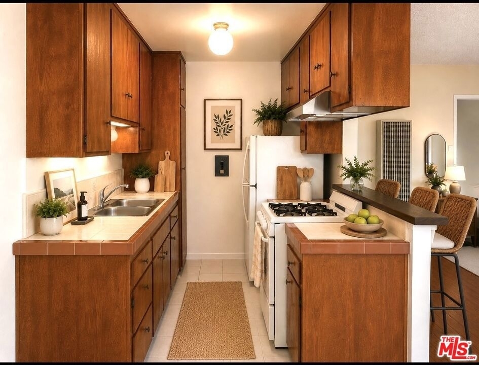 12300 Pacific Avenue - Photo 2