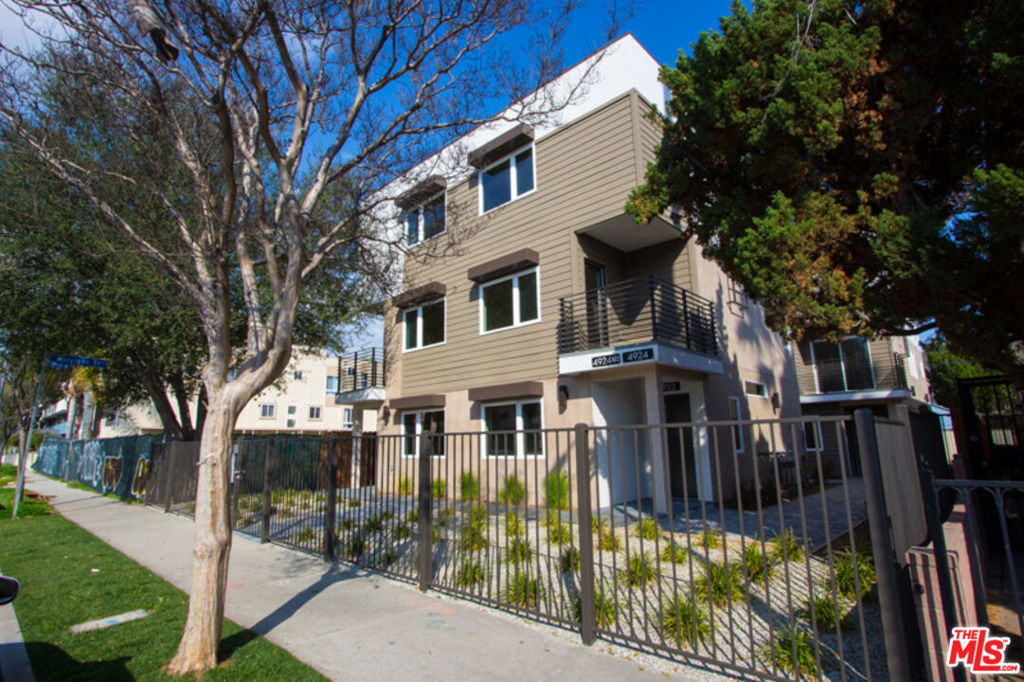 4924 Laurel Canyon - Photo 1