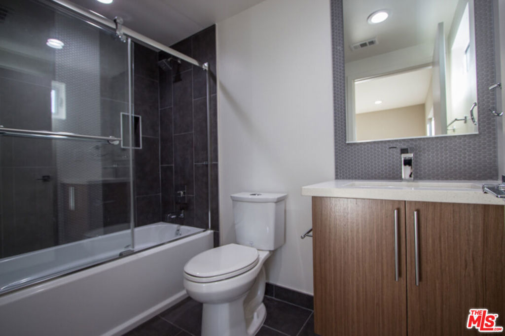 4924 Laurel Canyon - Photo 18
