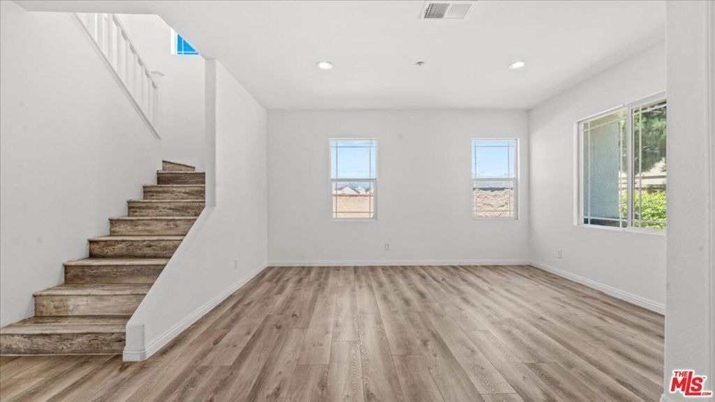 11962 Alpine Drive - Photo 4