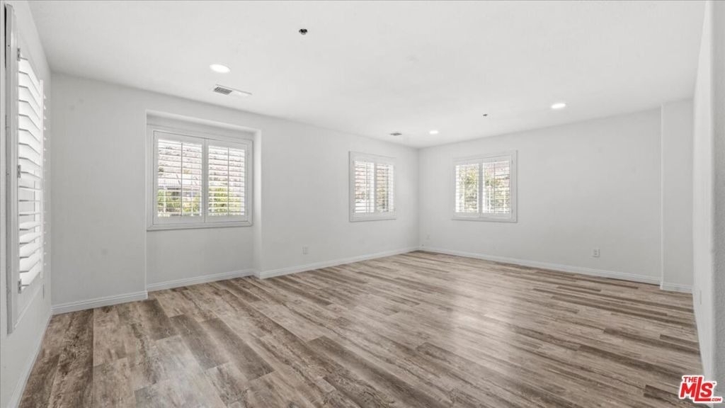 11962 Alpine Drive - Photo 6