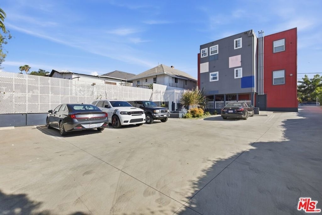 141 W Avenue 31 - Photo 18