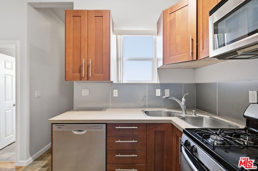 141 W Avenue 31 - Photo 5