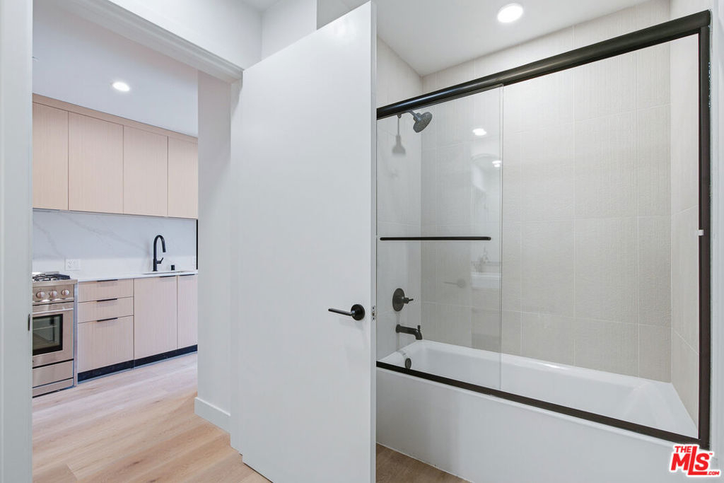 3555 Overland Avenue - Photo 5
