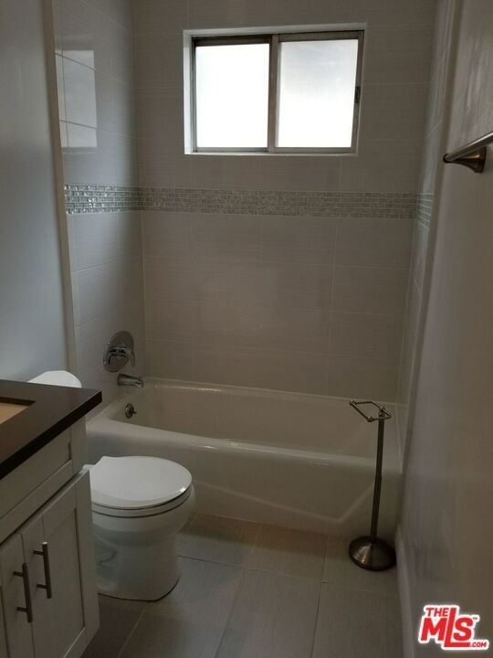 7607 Norton Avenue - Photo 10