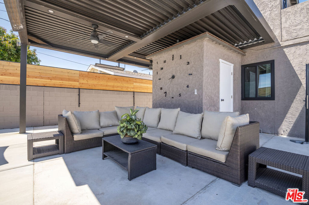 9410 S 4th Avenue - Photo 3
