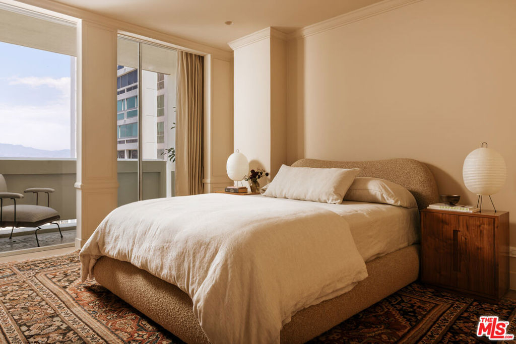2220 Avenue Of The Stars - Photo 15