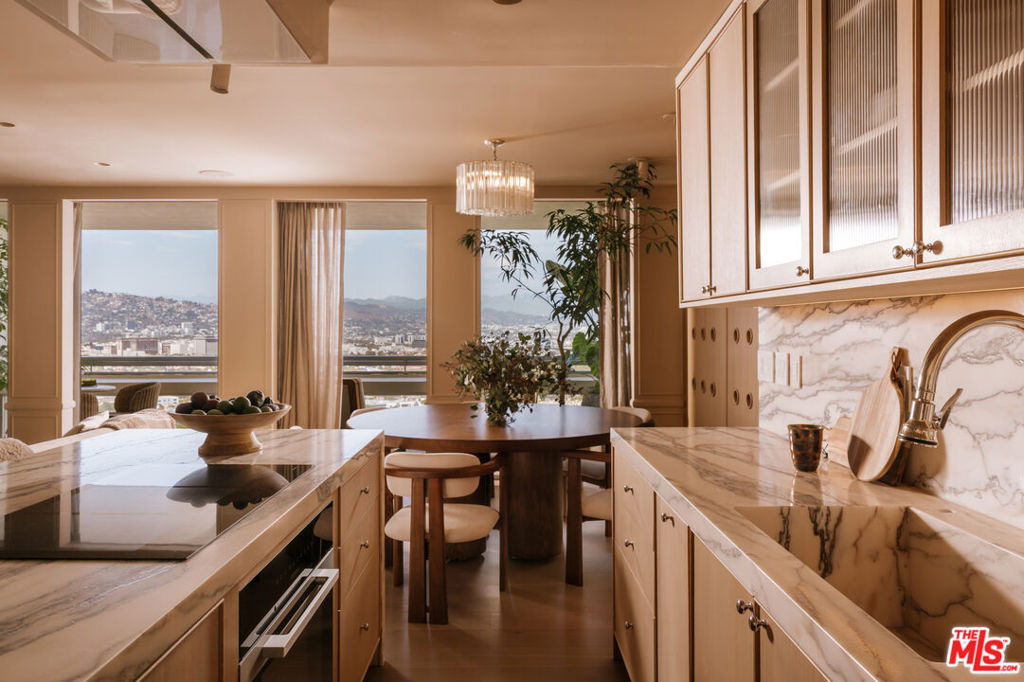 2220 Avenue Of The Stars - Photo 7