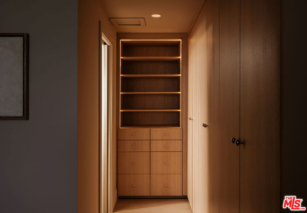 2220 Avenue Of The Stars - Photo 13