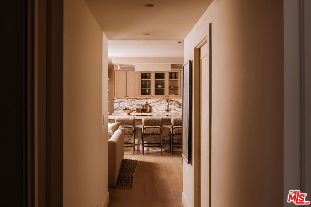 2220 Avenue Of The Stars - Photo 10