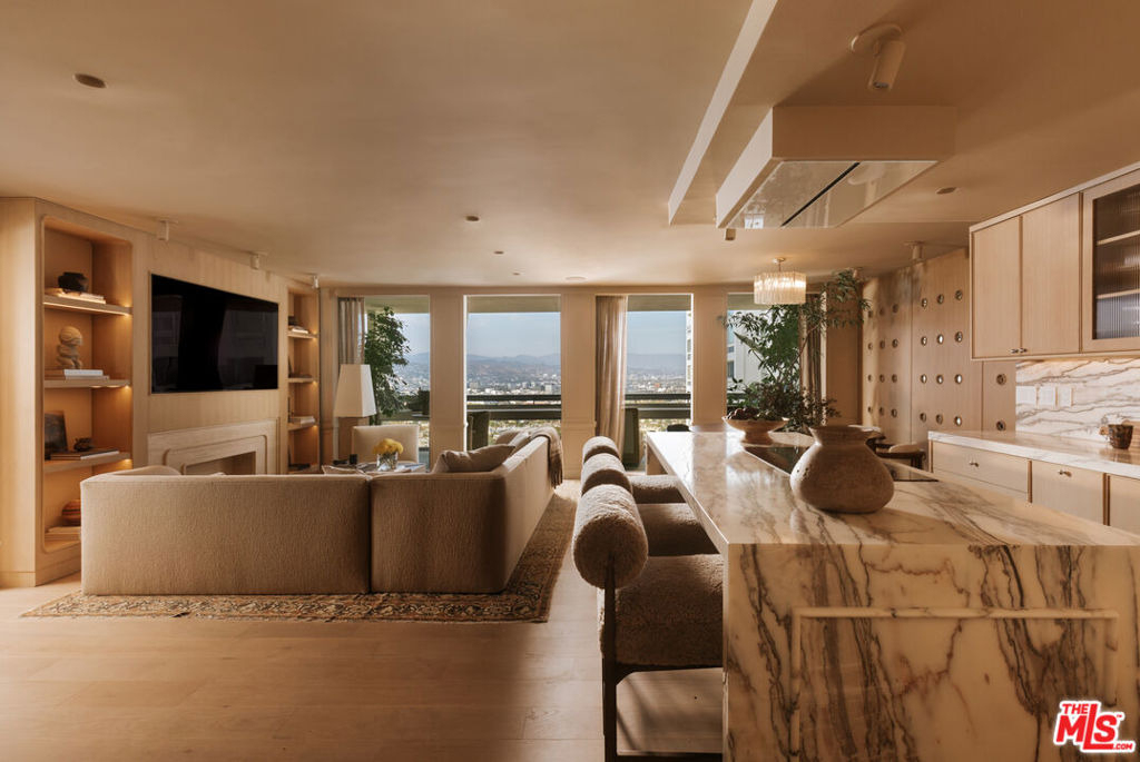 2220 Avenue Of The Stars - Photo 4