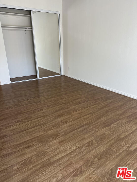 957 S St Andrews Place - Photo 8