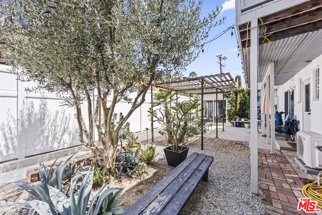 1807 Montana Ave - Photo 36