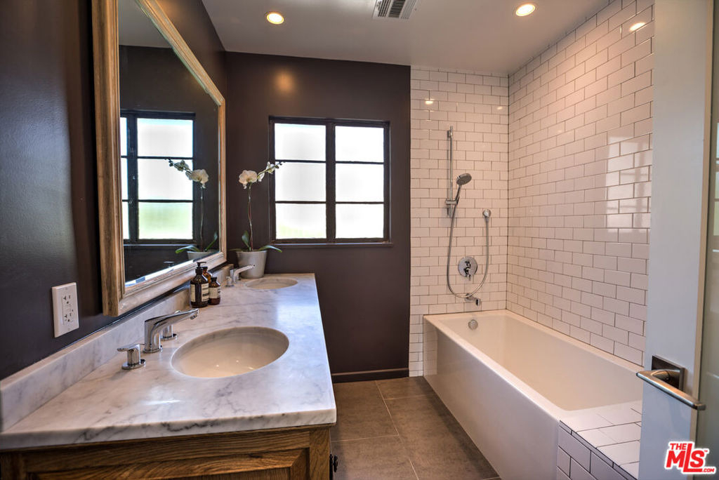 1807 Montana Ave - Photo 30