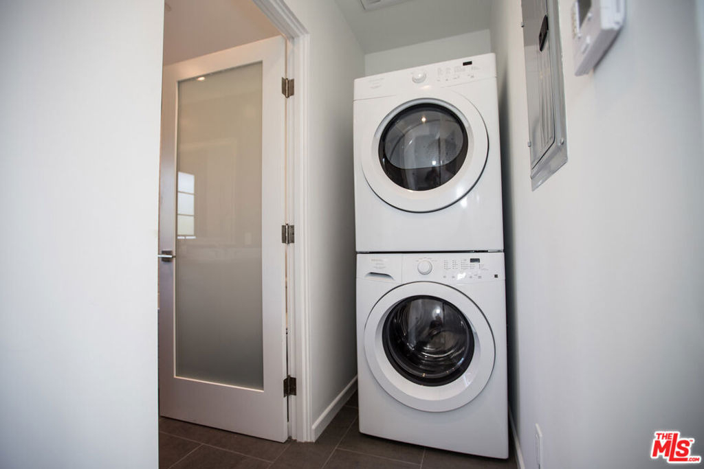 1807 Montana Ave - Photo 12