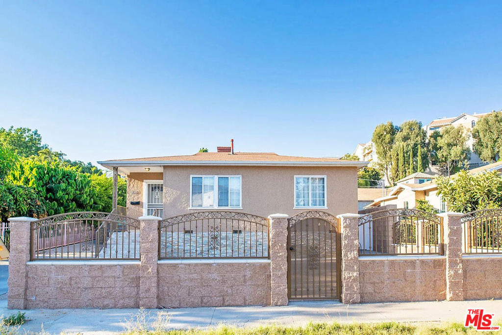 4645 Butterfly Lane - Photo 1