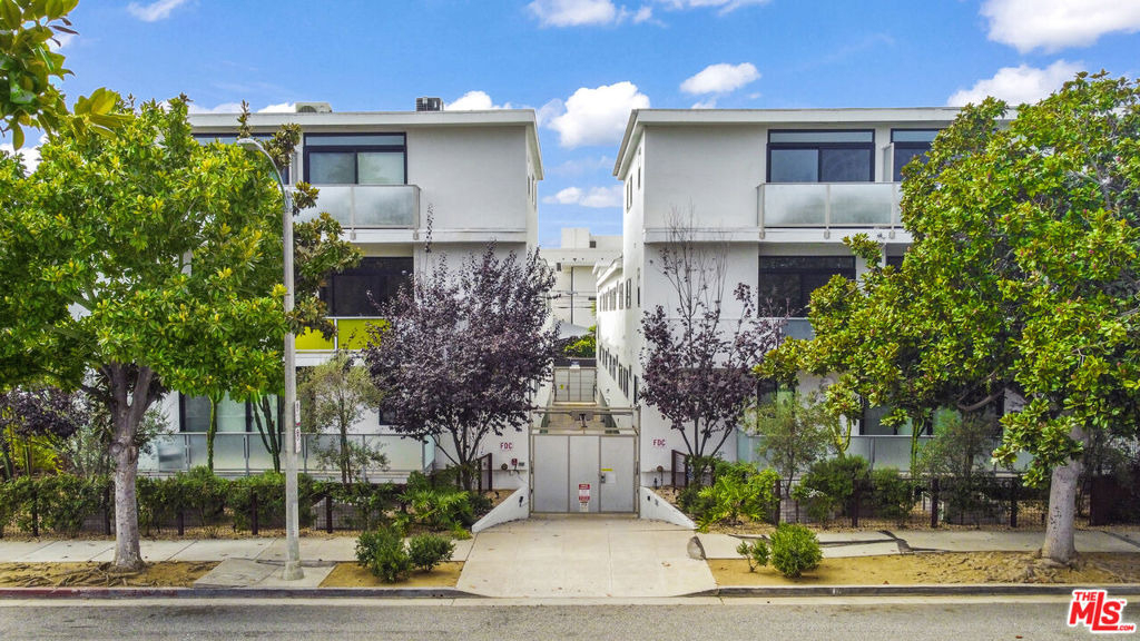 1264 9th Street - Photo 1