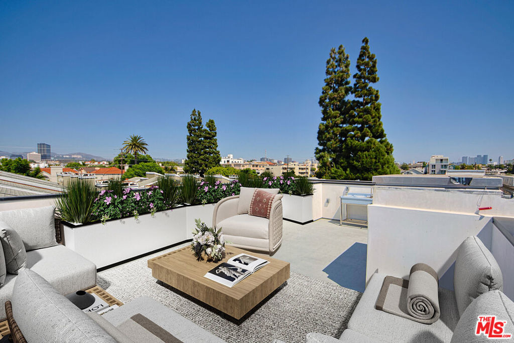 1815 Barry Avenue - Photo 4
