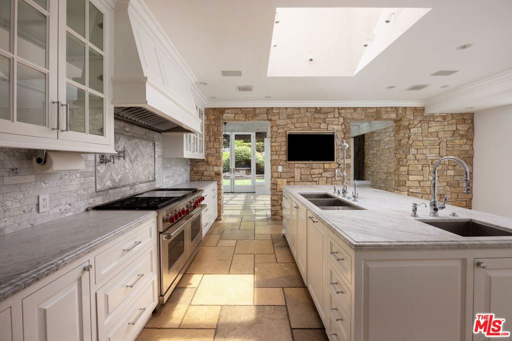 9507 Heather Road - Photo 9