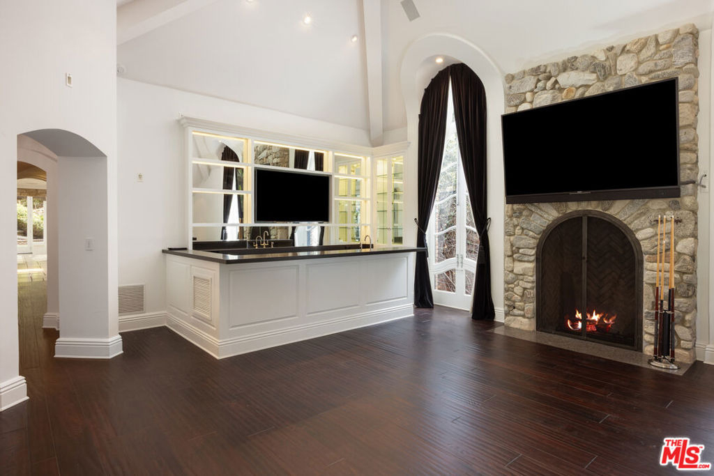 9507 Heather Road - Photo 4