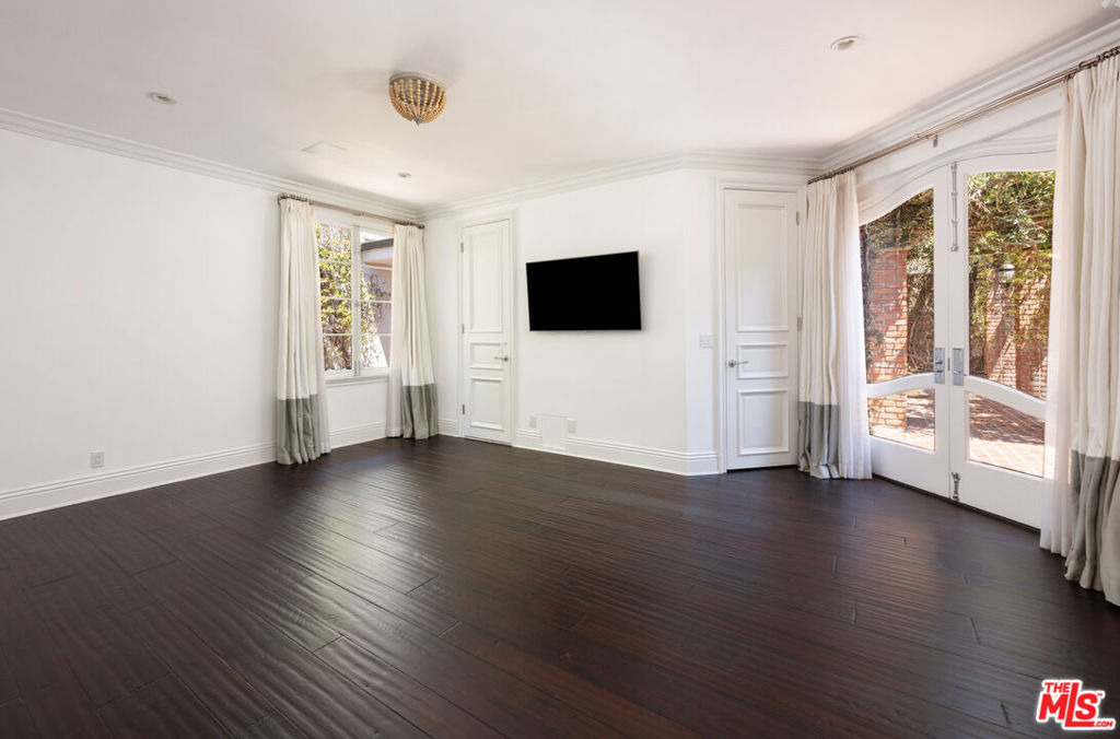9507 Heather Road - Photo 24
