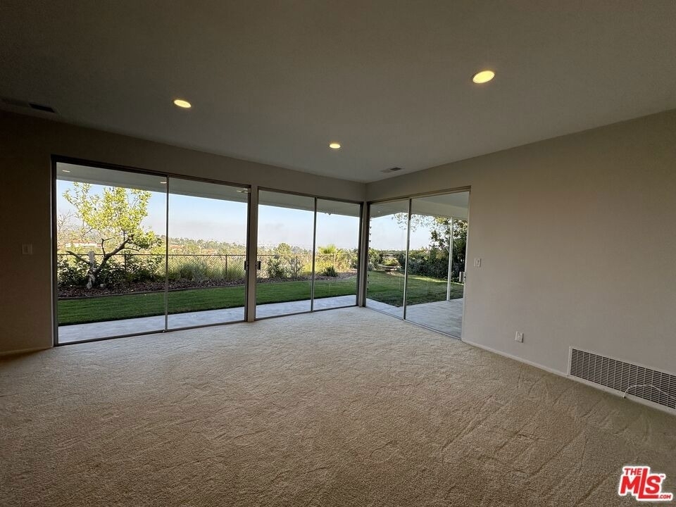 1212 Roberto Lane - Photo 1
