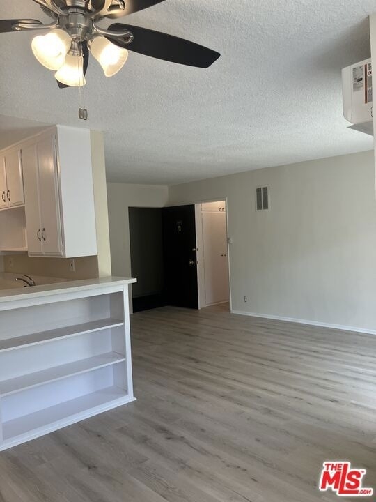 7521 Hampton Avenue - Photo 3