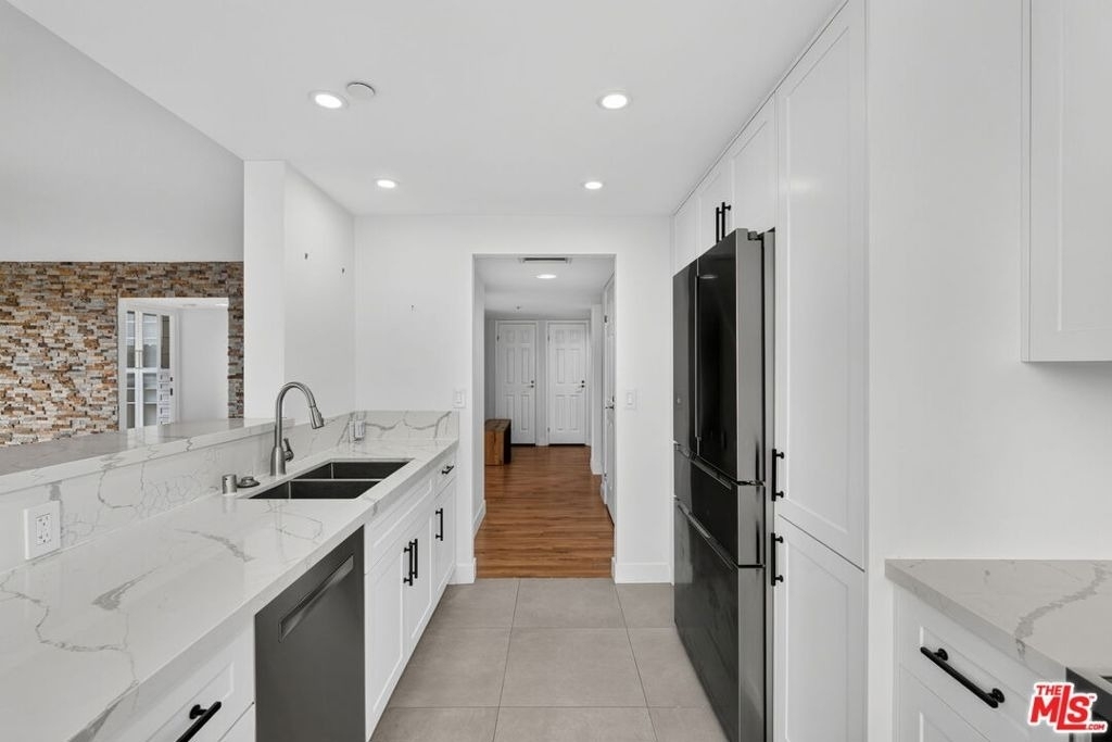 343 Pioneer Drive - Photo 20