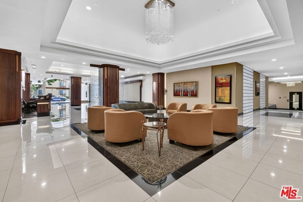 343 Pioneer Drive - Photo 4
