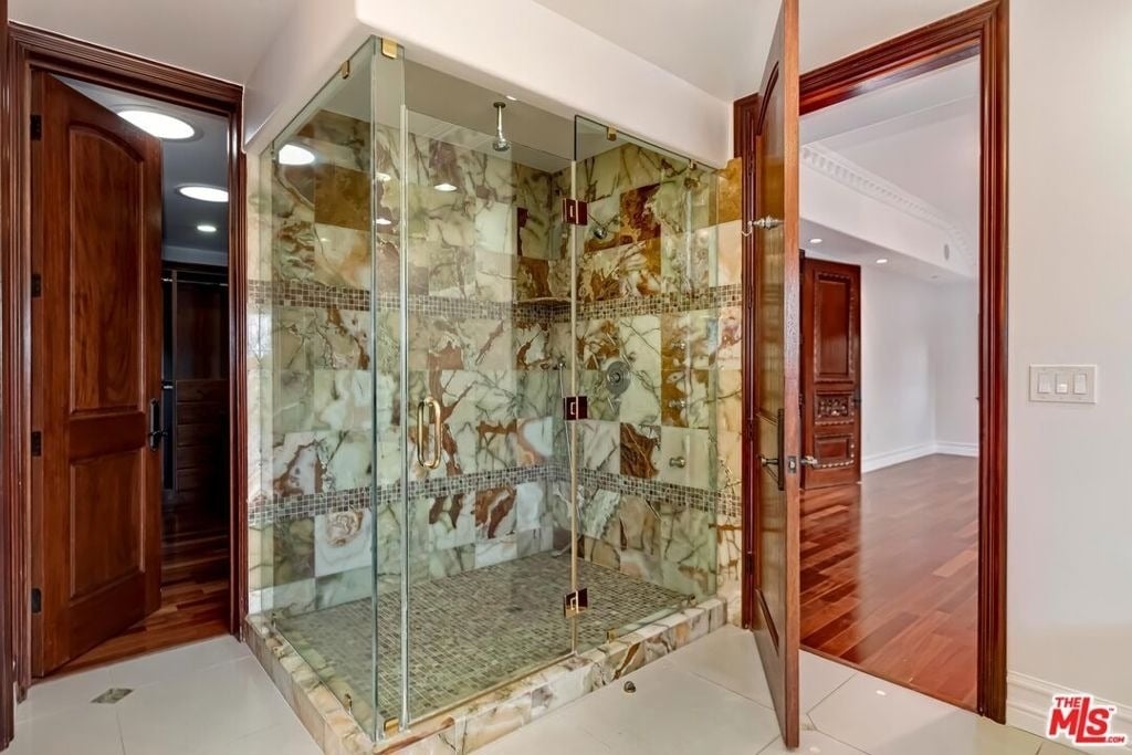 332 S Almont Drive - Photo 17