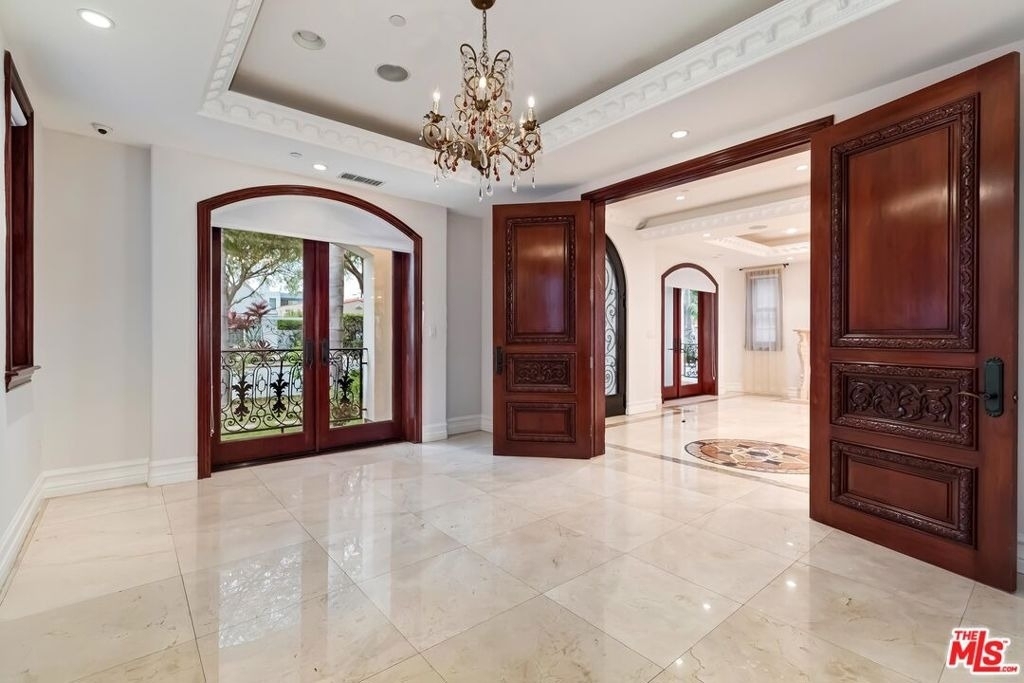 332 S Almont Drive - Photo 11
