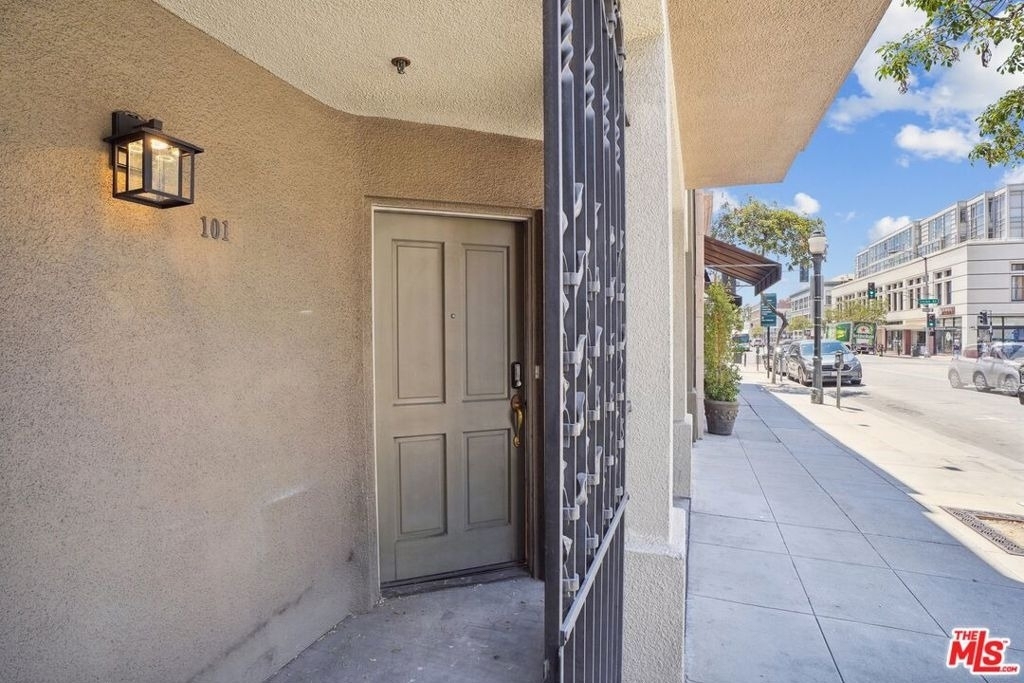 80 N Raymond Avenue - Photo 21