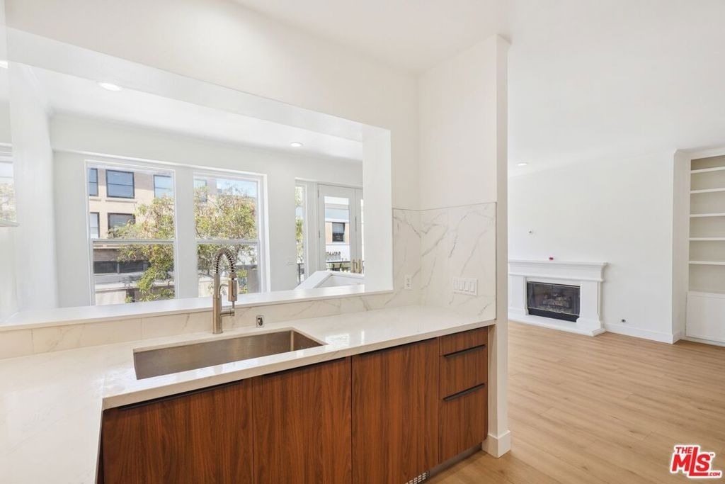 80 N Raymond Avenue - Photo 5