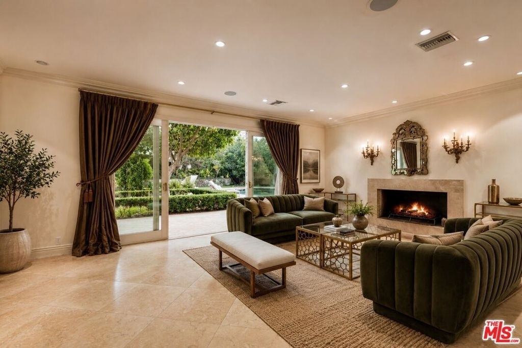 1915 Loma Vista Drive - Photo 1