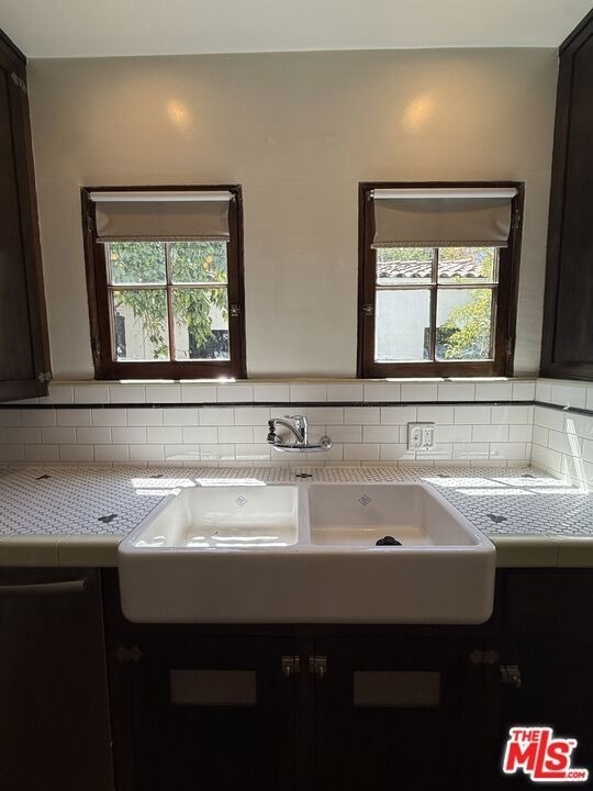 750 N Martel Avenue - Photo 21