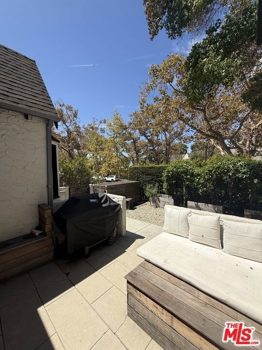 750 N Martel Avenue - Photo 25