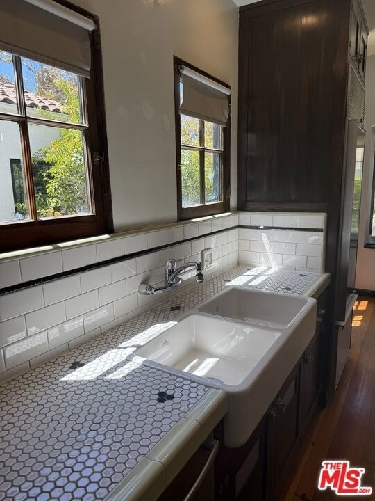 750 N Martel Avenue - Photo 19