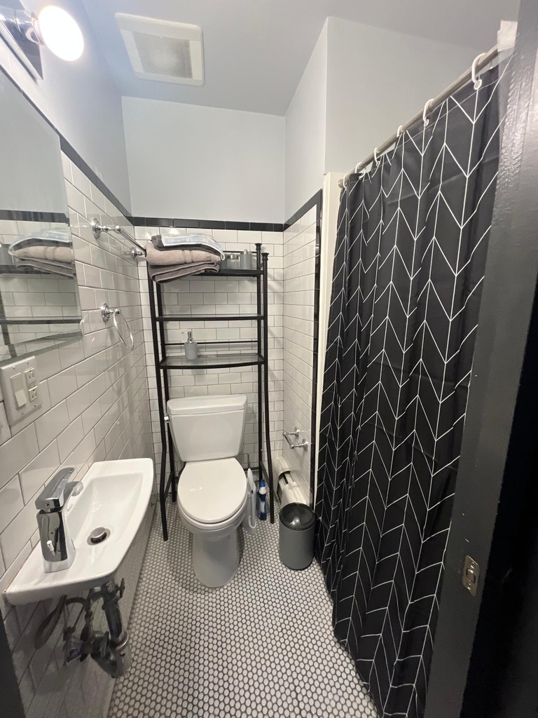 509 East 87th Street - Photo 4
