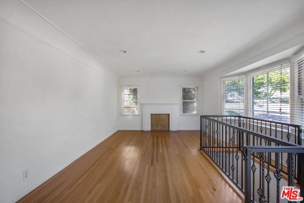 5039 Marburn Avenue - Photo 4