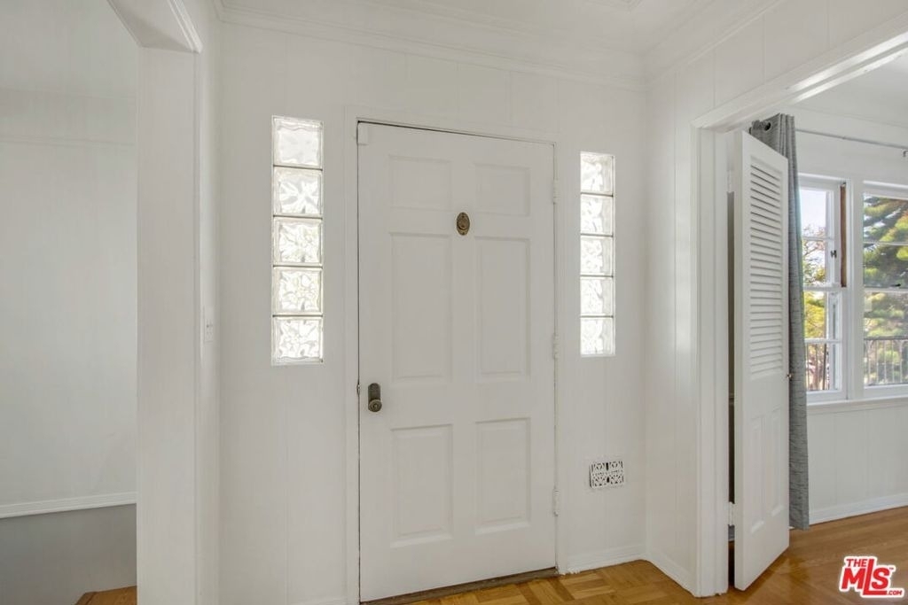 5039 Marburn Avenue - Photo 1