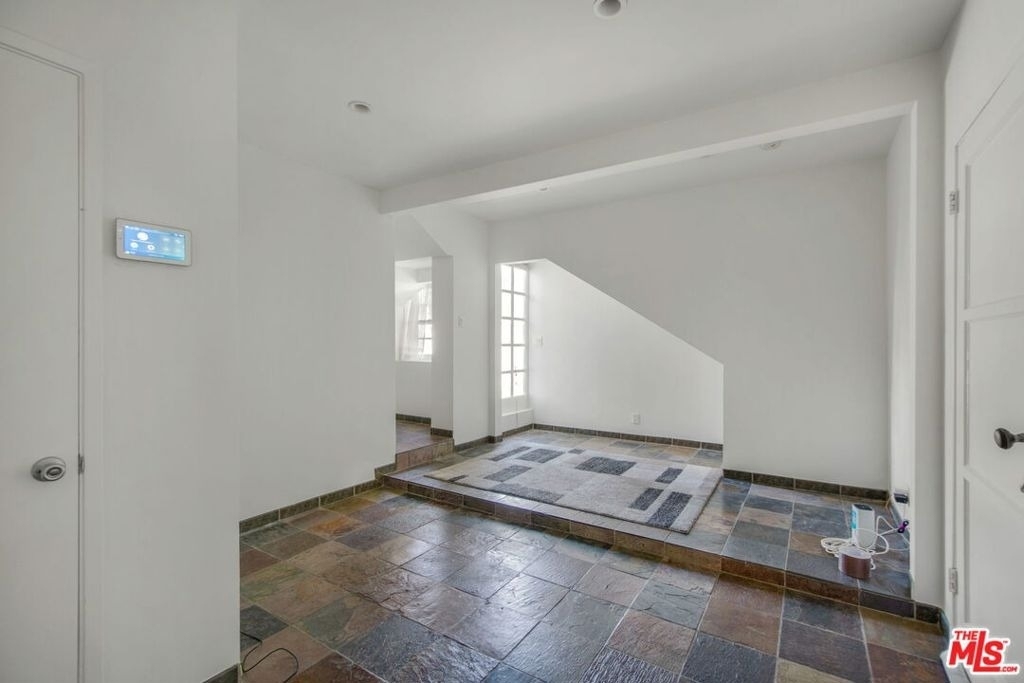 5039 Marburn Avenue - Photo 15
