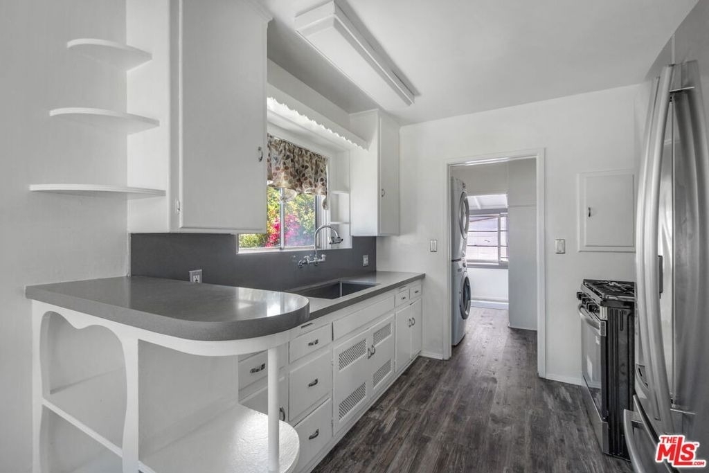 5039 Marburn Avenue - Photo 5